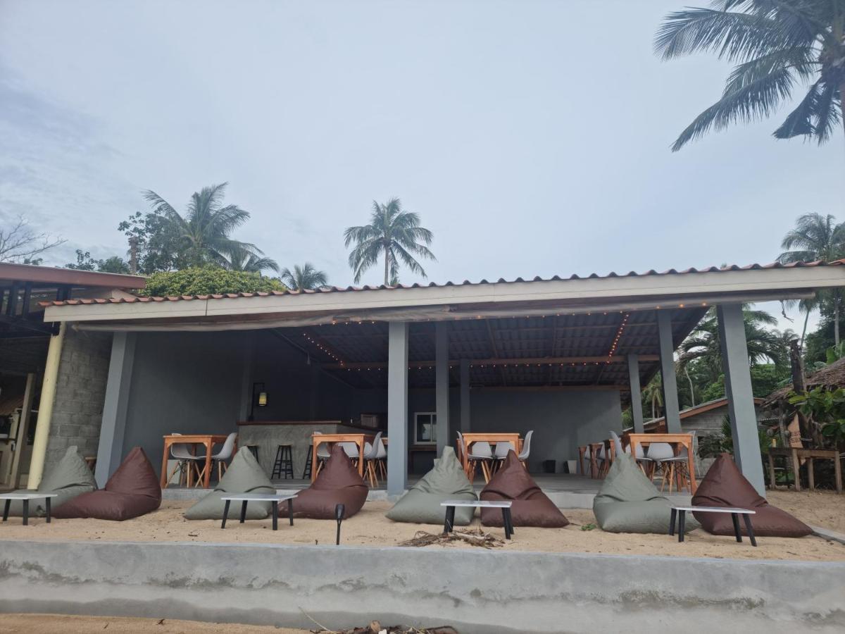 Scandinavian Beach Resort Koh Lanta Bagian luar foto