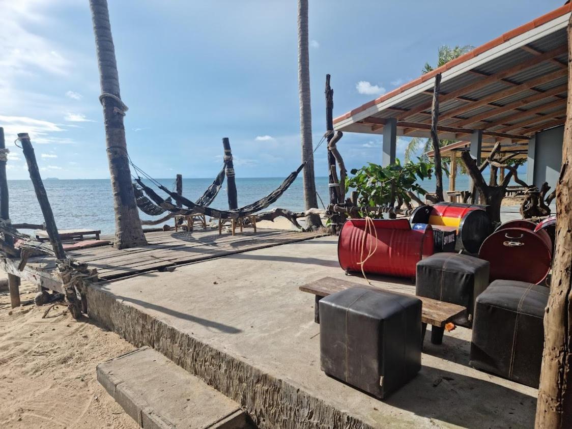 Scandinavian Beach Resort Koh Lanta Bagian luar foto