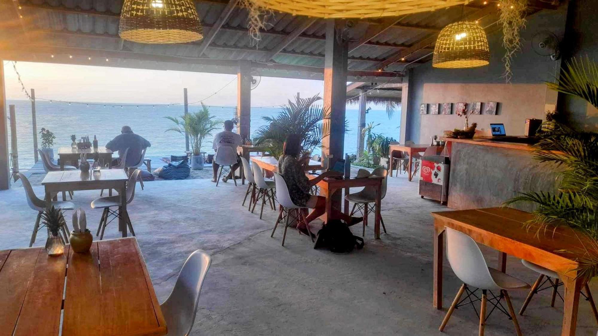 Scandinavian Beach Resort Koh Lanta Bagian luar foto